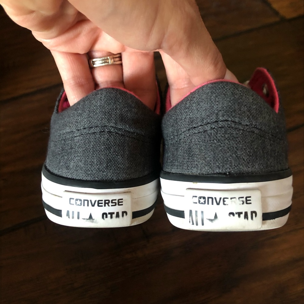 Converse - Picture 2 of 2